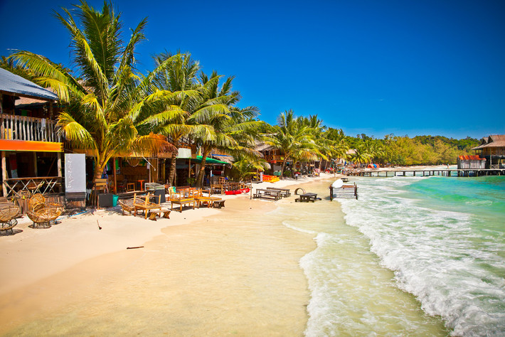 Đảo Koh Rong, Campuchia đứng ở vị trí thứ 8 trong top 10 bãi biển đẹp nhất châu Á Thái Bình Dương.