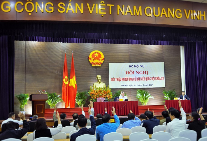 Ngày 11/3, Bộ Nội vụ tổ chức Hội nghị giới thiệu người ứng cử đại biểu Quốc hội khóa XV. Bộ trưởng Nội vụ Lê Vĩnh Tân cho biết, hội nghị lãnh đạo Bộ Nội vụ đã thống nhất giới thiệu bà Phạm Thị Thanh Trà, Ủy viên Ban Chấp hành Trung ương Đảng, Phó trưởng Ban Tổ chức Trung ương, Thứ trưởng Bộ Nội vụ ứng cử Đại biểu Quốc hội khóa XV.