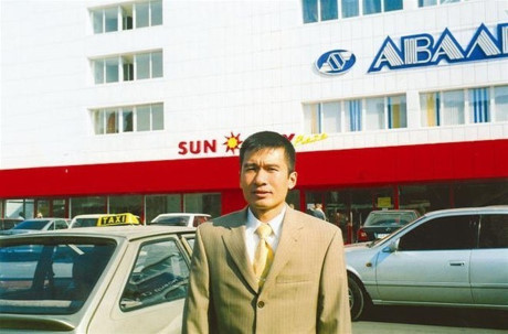 Sở giao dịch chứng khoán TP HCM (HOSE) đã nhận được hồ sơ đăng ký niêm yết lần đầu của CTCP dịch vụ cáp treo Bà Nà – Banacab (BNC), theo đó cáp treo Bà Nà niêm yết 216,4 triệu cổ phiếu, giá trị tương ứng 2.164 tỷ đồng.