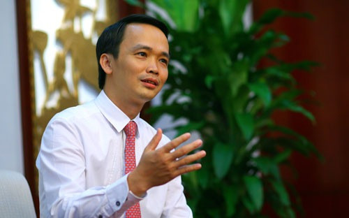 Mới đây nhất là ông Trịnh Văn Quyết, Chủ tịch Tập đoàn FLC, nhanh chóng đứng ở vị trí thứ 3 trong bảng xếp hạng người giàu nhất trên thị trường chứng khoán Việt khi DN xây dựng Faros (ROS) lên sàn hồi đầu tháng 9. Lúc này tài sản của ông tăng chóng mặt thêm hàng nghìn tỷ đồng (lên gần 5,2 nghìn tỷ đồng).