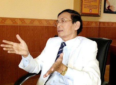 Đại gia Lê Ân sau 2 lần ngồi tù và hàng loạt việc làm gây ồn ào dư luận, hiện làm chủ khu du lịch Chí Linh tại Vũng Tàu. Thời trẻ, ông Lê Ân mưu sinh qua đủ nghề từ may mặc, nấu xà bông đến buôn thuốc tây, kinh doanh vàng và ngoại tệ… Tích lũy được số vốn kha khá, vào những năm 1980, Lê Ân thành lập Tín dụng Hòa Hưng, Ngân hàng CP Đại Nam tại TP HCM...
