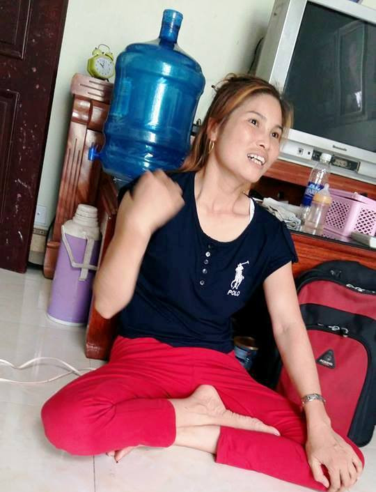 Giờ đây, khi nghe tin chồng được đặc xá, họ vui mừng phấn khởi. Bà Phạm Thị Hiền, vừa cười vui, vừa cho biết: “Cách đây một vài ngày, khi gia đình tôi lên thăm anh Đoàn Văn Vươn và Đoàn Văn Quý tại trại giam ở Hải Dương thì nhận được thông tin là anh Vươn và anh Quý sẽ được đặc xá dịp 2/9 tới. Tuy nhiên, do chưa có quyết định chính thức nên gia đình chưa xác định được ngày nào anh Vươn và anh Quý sẽ được về địa phương. Nhưng gia đình chúng tôi rất phấn khởi vui mừng”.
