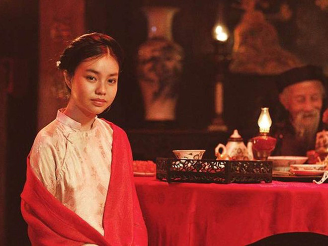 Trong phim, Trà My đã tiếp xúc với chuyện vợ chồng và những mối quan hệ phức tạp trong thế giới người lớn. Có những lúc, cô bé khi đó mới 13 tuổi phải đóng những cảnh nóng táo bạo.