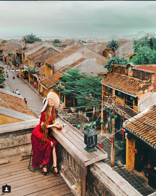 Không chỉ khiến người ta ganh tỵ với nhan sắc của mình, Sarah còn sở hữu cuộc sống lung linh không khác gì công chúa.