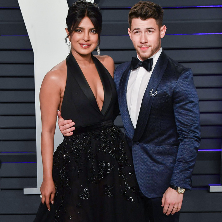 Priyanka Chopra và chồng luôn ăn diện khá ăn nhập với nhau khi đi sự kiện.