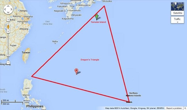 Theo các chuyên gia khoa học, Tam giác Rồng là một trong 12 cơn lốc xoáy mạnh nhất thế giới. Đây cũng là nơi bị nhiễu loạn từ trường mạnh hơn so với bất cứ nơi nào trên Trái đất. Trong số 12 cơn lốc xoáy trên thì Tam giác Bermuda nổi tiếng hơn cả.