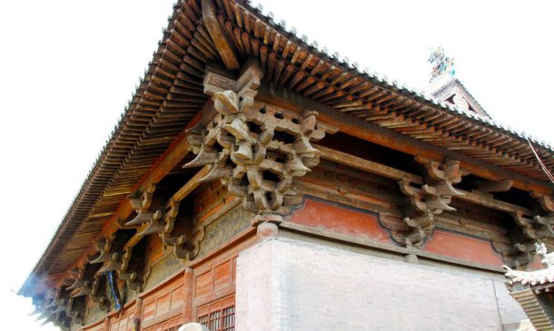 Để chứng minh điều này, những người thợ mộc chuyên nghiệp đã xây dựng một mô hình nhà độc đáo mô phỏng theo cấu trúc của Tử Cấm Thành.