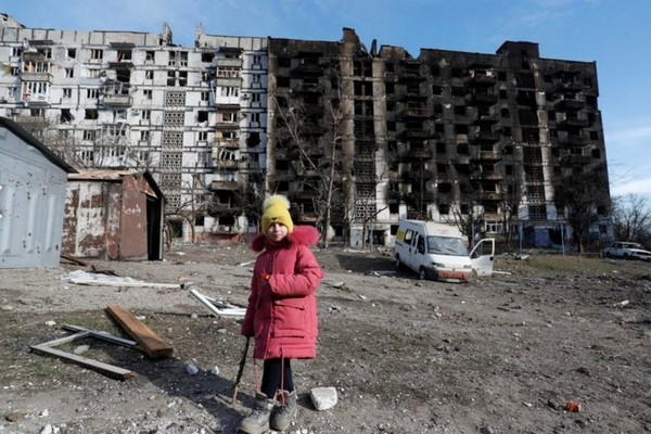 Hãng tin Reuters dẫn lời một quan chức Ukraine cấp cao cho biết, Kiev và Moscow sẽ nối lại các cuộc đàm phán trực tuyến vào 1/4. Ảnh: Reuters.