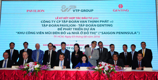 Dự án Saigon Peninsula có quy mô 118 ha đã được UBND TP HCM chấp thuận cho Công ty Cổ phần Tập đoàn Sài Gòn Peninsula, đối tác hợp tác của tập đoàn Vạn Thịnh Phát, làm chủ đầu tư và được phê duyệt quy hoạch tỷ lệ 1/500 với các hạng mục công trình gồm: công viên đa chức năng, bến cảng du thuyền quốc tế, văn phòng, khu biệt thự, căn hộ, khách sạn, các khu chức năng khác cùng nhiều hạng mục công trình hạ tầng kỹ thuật.