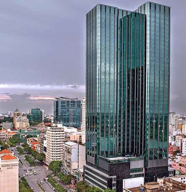 Tập đoàn của doanh nhân Trương Mỹ Lan hiện nắm trực tiếp hoặc gián tiếp nhiều cao ốc ở những vị trí đắc địa nhất của khu trung tâm TP HCM, như Times Square, An Đông Plaza – Winsor Hotel, Union Square, dự án căn hộ cao cấp Sherwood Réidence...