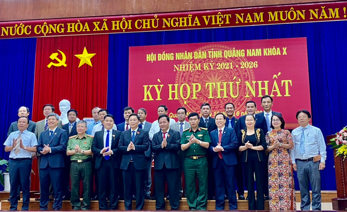 “Chúng tôi quyết tâm phấn đấu góp phần đưa Quảng Nam vượt qua mọi khó khăn, thách thức, xây dựng tỉnh phát triển nhanh, mạnh, bền vững xứng đáng với niềm tin và kỳ vọng của Đảng bộ, nhân dân tỉnh và bà con đồng hương Quảng Nam trên mọi miền đất nước” – ông Thanh nói.