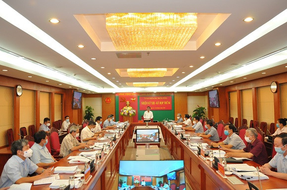 Mới đây, trong thông cáo báo chí kỳ họp thứ tư, Ủy ban Kiểm tra Trung ương cho biết, vừa đề nghị cấp có thẩm quyền xem xét, thi hành kỷ luật Ban Thường vụ Tỉnh ủy Bình Dương nhiệm kỳ 2015-2020, Ban cán sự đảng UBND tỉnh nhiệm kỳ 2016-2021. Cùng bị đề nghị kỷ luật còn có ông Trần Văn Nam, Bí thư Tỉnh ủy Bình Dương cùng nhiều lãnh đạo tỉnh này.
