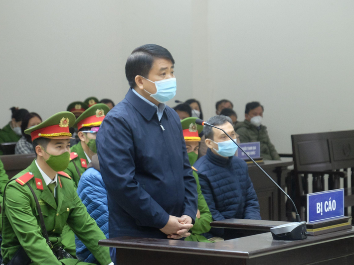 Chiều 13/12/2021, TAND TP Hà Nội tuyên phạt cựu Chủ tịch UBND TP Hà Nội Nguyễn Đức Chung mức án 8 năm tù vì tội Lợi dụng chức vụ quyền hạn trong khi thi hành công vụ. Theo nhận định của HĐXX, được sự hậu thuẫn, "bật đèn xanh" của bị cáo Nguyễn Đức Chung, Công ty Arktic đã độc quyền nhập chế phẩm Redoxy- 3C về Việt Nam.