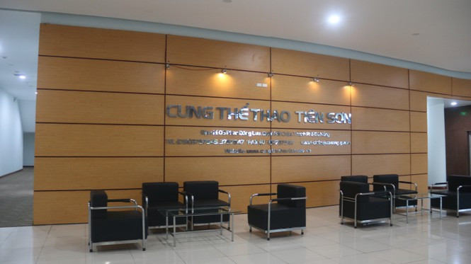 Trong điều kiện thi công gấp rút, nơi này sẽ có thể tiếp nhận bệnh nhân sau 4 ngày xây dựng. Ảnh: Tiền Phong.
