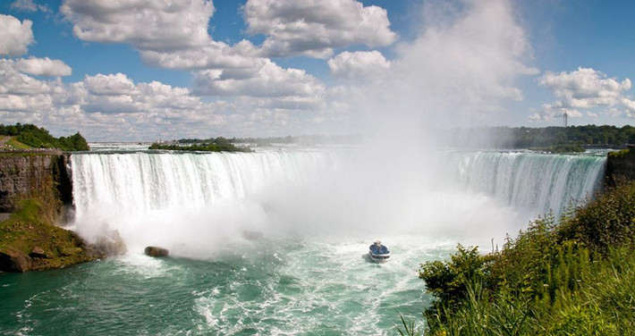 Tháng 11/1969, thác Niagara tiếp tục dòng chảy mạnh mẽ của mình. Trở thành một biểu tượng của những con thác hùng vĩ nhất thế giới cho đến tận ngày nay.