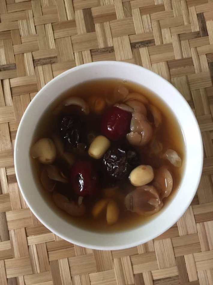 Vì thế sau khi chị gái sinh con mình sẵn sàng dành thời gian nấu cho chị nhiều món ngon bổ dưỡng, đủ sữa cho con bú.