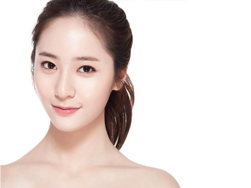 Mặt nạ đu đủ và bơ không đơn thuần giúp trừ bỏ nếp nhăn trên da , dưỡng da căng mịn , săn chắc hơn , mà còn hiệu quả trong việc làm mờ các vết sẹo , vết thâm nám.