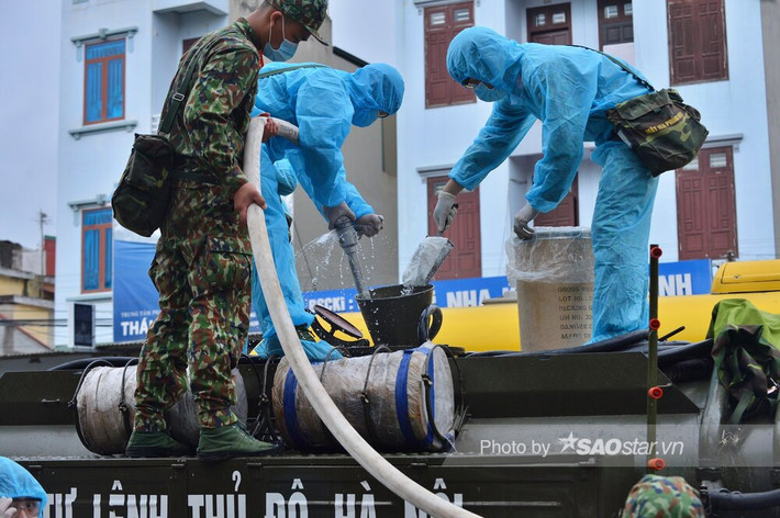 Các công tác phun khử khuẩn nhanh chóng được thực hiện.