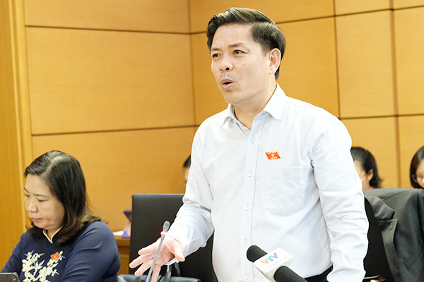 Bộ GTVT cũng đang tập trung hoàn thành thiết kế kỹ thuật, dự toán và các hồ sơ, thủ tục liên quan để khởi công dự án cao tốc Bắc - Nam phía Đông giai đoạn 2021-2025 vào cuối năm 2022. Đẩy nhanh tiến độ thực hiện các dự án trọng điểm, đặc biệt là Dự án cao tốc Bắc - Nam phía Đông, Dự án CHK Quốc tế Long Thành giai đoạn 1, các dự án có kế hoạch hoàn thành trong năm 2022.