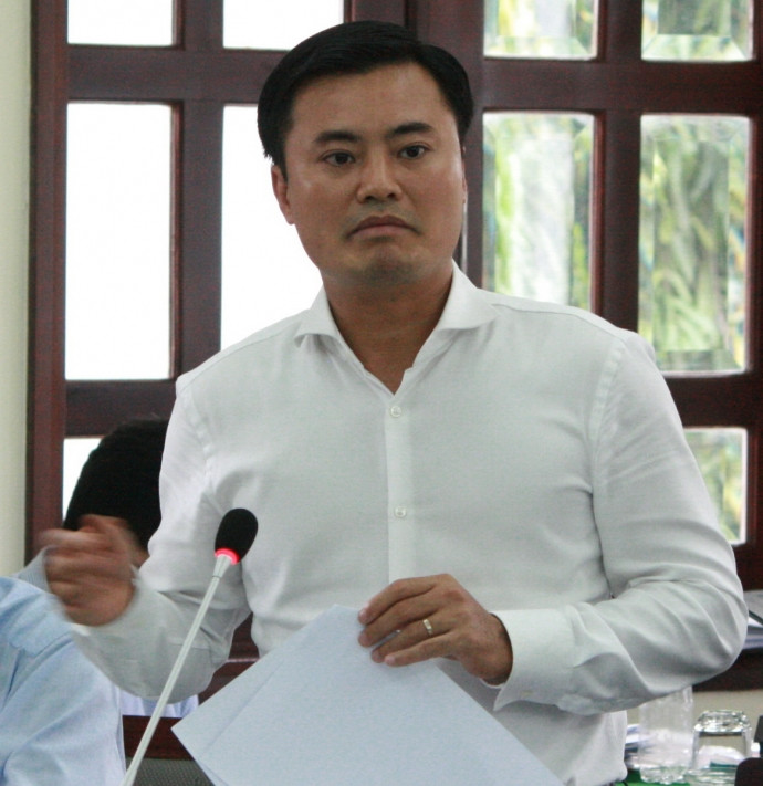 Ông Bùi Xuân Cường sinh năm 1975, là kỹ sư Cầu đường, thạc sĩ Kỹ thuật, hành chính công. Ông Cường từng làm Phó giám đốc Sở Giao thông Vận tải TPHCM trong khoảng 5 năm (từ 2009 đến 2014), trước khi được bổ nhiệm giữ chức Trưởng ban Quản lý Đường sắt đô thị TPHCM.