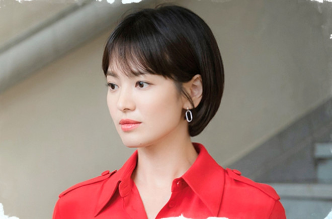 Không những vậy, hàng loạt mỹ nhân đình đám xứ kim chi như Kim Hee Sun, Lee Dae Hee, Park Bo Young, Hwang Jung Eum, Han Chae Ae… cũng bày tỏ sự ngưỡng mộ trước nhan sắc ngày càng quyến rũ của kiều nữ họ Song.