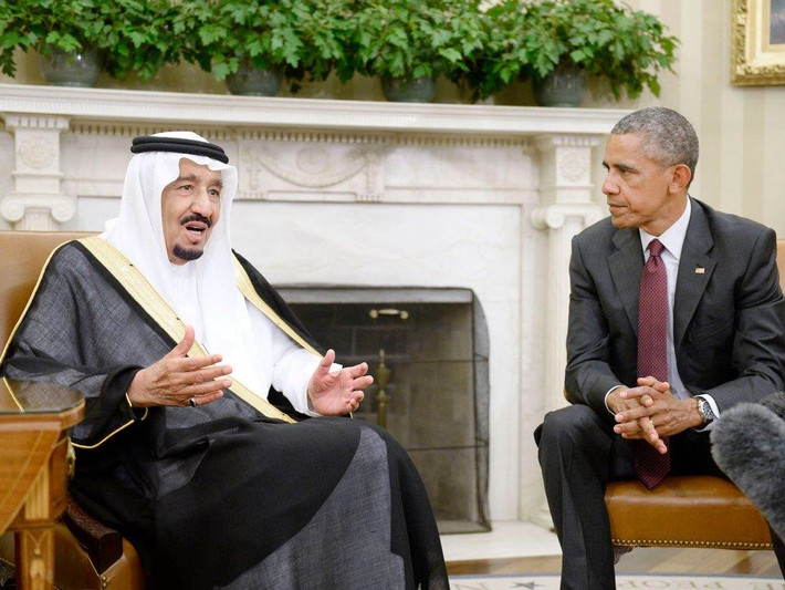 Vua Salman bin Abdulaziz Al Saud (Saudi Arabia - 18 tỷ USD): Khối tài sản của hoàng gia này đến từ lượng dầu khổng lồ của đất nước và cổ phần tại một tập đoàn truyền thông sở hữu những tờ nhật báo Asharq Al-Awsat và Al Eqtisadiah. Ảnh: Getty.