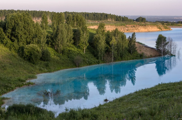 Mặc dù có vẻ ngoài đẹp như tranh vẽ nhưng hồ nước được ví như “Maldive ở vùng Siberia” lại ẩn chứa một bí mật lớn.
