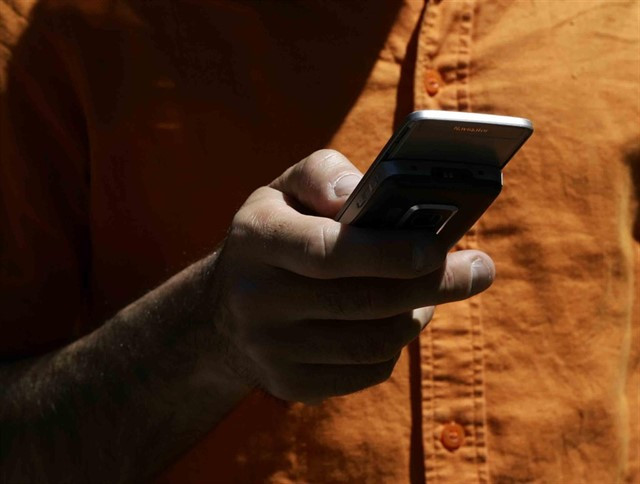 Trước số phận "đen đủi" của 3 người dùng số điện thoại trên, Mobitel khóa số 0888.888.888. Kể từ đó, không còn người nào gặp chuyện xui xẻo vì dùng số điện thoại này.