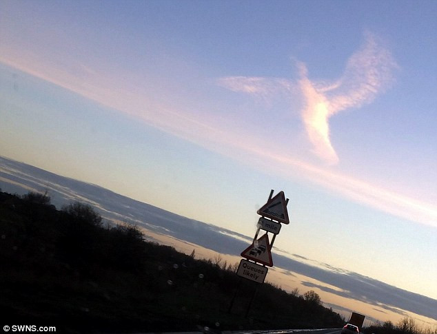 Đám mây có hình thiên thần cất cánh được chụp tại Lincolnshire và Norfolk, Anh vào năm 2014.