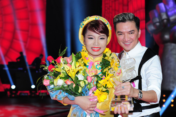 Vũ Thảo My: Là cái tên hot của The Voice 2013 khi hội tụ đủ yếu tố phần nhìn và phần nghe, nhưng rồi sau khi đạt ngôi vị cao nhất, Thảo My cũng hoàn toàn chìm nghỉm. Cô không ra sản phẩm âm nhạc nào đủ chất lượng để khán giả có thể nhớ đến. Ảnh: Saostar.