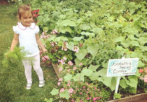 Arabella, con gái của Ivanka, có riêng một khoảnh đất mang tên “Khu vườn bí mật của Arabella”. Đó là nơi chỉ có những cô gái được lui tới (ngoại trừ bố của bọn trẻ). Bằng cách này, Ivanka đã giúp con gái thực hiện ước mơ của mình.