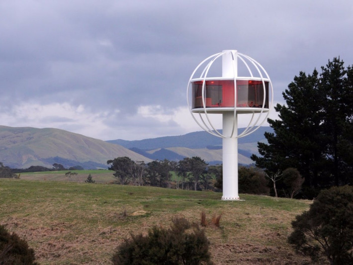 Ở New Zealand, công trình Skysphere của Kỹ sư Jono Williams hoàn thành với những ứng dụng công nghệ cao như thiết bị điều khiển chiếu sáng hay thiết bị điều khiển bằng giọng nói. Ảnh: Courtesy of Jono Williams.