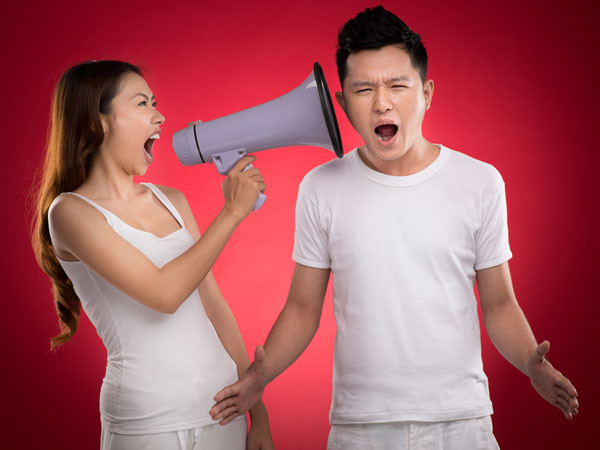 Ngoài ra, họ còn không muốn về nhà vì sợ những cuộc tranh luận, những cơn tức giận từ vợ mình.