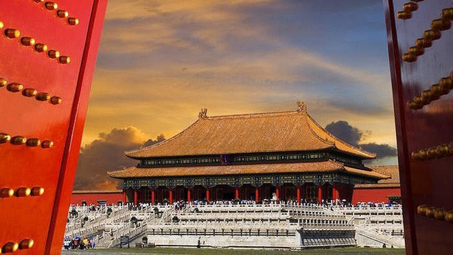 Nhờ vậy, Tử Cấm Thành luôn sạch sẽ, thơm tho mà không có mùi hôi thối khó chịu của nhà vệ sinh.