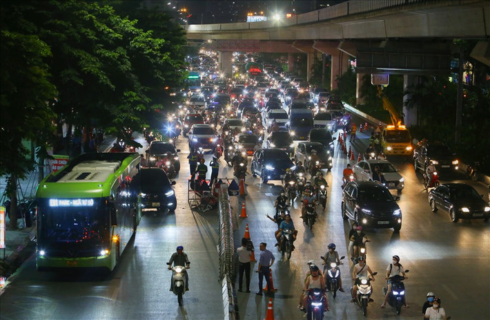 Đường Nguyễn Trãi...Tổng cộng giai đoạn 1 dự kiến xây dựng 15 trạm thu phí tại 9 vị trí.