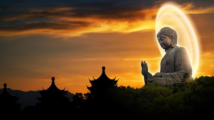 Do các đồ trang sức đeo tai được làm từ những kim loại quý như vàng có trọng lượng nặng nên lâu ngày, dái tai của hoàng tử sẽ càng to và dài.