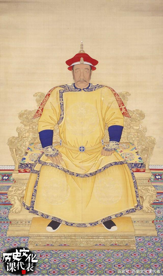 Sinh năm 1559, Ái Tân Giác La Nỗ Nhĩ Cáp Xích hay Thiên Mệnh là hậu duệ của người Nữ Chân. Ông là người đã xây dựng nền móng cho nhà Thanh và lập ra chế độ Bát Kỳ. Sau khi ông qua đời năm 1626, con trai ông là Hoàng Thái Cực tiếp bước và các thế hệ tiếp theo xây dựng nhà Thanh ngày càng vững mạnh. Về sau, ông được hậu duệ truy tôn miếu hiệu là Thanh Thái Tổ.