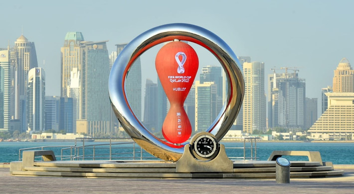 Lễ khai mạc World Cup 2022 được tổ chức hoành tráng tại sân Al Bayt vào ngày 20/11 (tức 21h giờ Hà Nội) đã trở thành một trong những sự kiện được hàng tỷ người trên thế giới dõi theo. Đây là lần đầu tiên ngày hội bóng đá lớn nhất hành tinh đến Trung Đông.