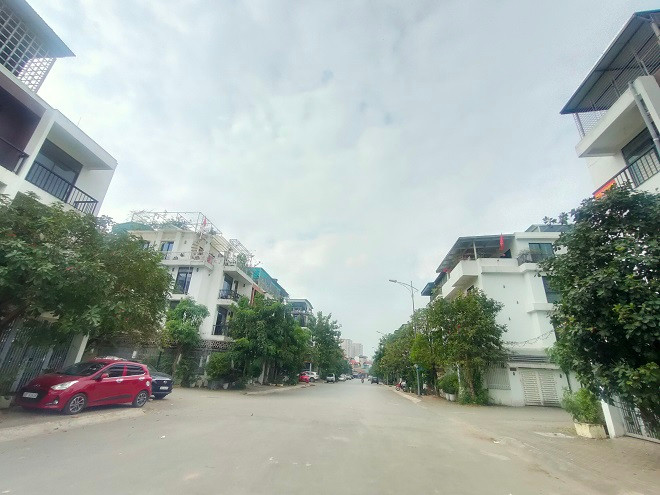 Theo đó, diện tích công ty được sử dụng khai thác kinh doanh là 59.448m2, diện tích giao không thu tiền sử dụng đất là 26.819m2.