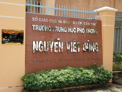 TP. Cần Thơ: Ông Dương Tấn Hiển - Phó Chủ tịch UBND kiêm Giám đốc Sở GD&ĐT cho biết, địa phương đang thực hiện các thủ tục để miễn 100% học phí học kỳ I, năm học 2021 - 2022 cho 247.000 học sinh các cấp trên địa bàn. Tổng giá trị thực hiện chính sách miễn, giảm này khoảng 33 tỷ đồng.