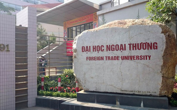 Trường ĐH Ngoại thương: Trường này vừa công bố cho sinh viên trở lại trường bắt đầu từ 16/2. Tiến độ học tập của sinh viên sẽ thực hiện theo thông báo cụ thể của các đơn vị quản lý đào tạo tại trụ sở chính Hà Nội và của các cơ sở (Hà Nội, TPHCM).