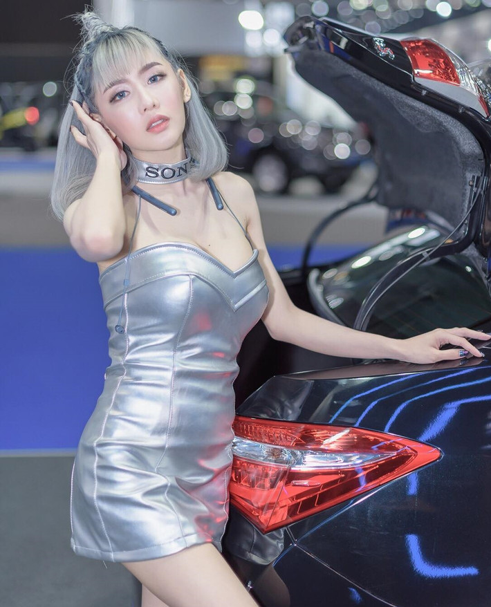 Quả thật, Chadapornnari Rungsanpreecha đã dùng vóc dáng cơ thể của cô chứng minh.