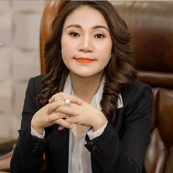 Theo đó, bà Vũ Thị Thúy đã có hành vi "Đưa ra thông tin sai sự thật về Công ty CP đầu tư thương mại BĐS Nhật Nam có nhiều bất động sản, dự án đầu tư, có lợi nhuận cao để huy động vốn của nhiều cá nhân, rồi sử dụng một phần tiền này để trả lãi cho các cá nhân trên, sau đó chiếm đoạt số tiền đặc biệt lớn, phạm vào khoản 4, Điều 174 BLHS - tội Lừa đảo chiếm đoạt tài sản.