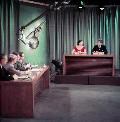 Kennedy tham gia chương trình Meet the Press của NBC phát sóng ngày 14/2/1954. Ảnh: Getty.