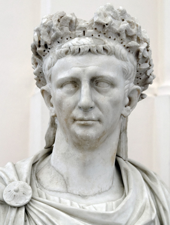 Hoàng đế La Mã Claudius là một trong những vua chúa nổi tiếng lịch sử bị đầu độc dẫn đến tử vong. Ông hoàng này cai trị La Mã từ năm 41 - 54 sau Công nguyên.