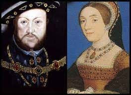 Hoàng hậu thứ 2 bị Vua Henry VIII chặt đầu trong số 6 người vợ là Catherine Howard. Anne Boleyn và Catherine Howard là chị em họ và đều có số phận bi kịch.