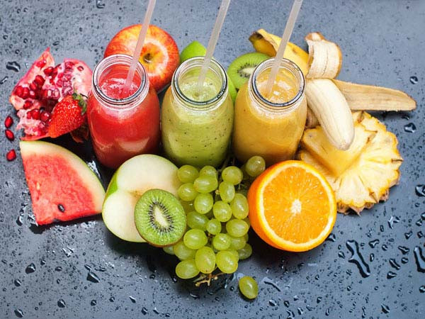 Uống nước ép trái cây rất tốt cho cơ thể khi dùng ở lượng vừa phải. Còn nếu uống quá nhiều, nước ép trái cây sẽ khiến ta bị đầy bụng do chúng chủ yếu chứa đường chứ không có chất xơ.