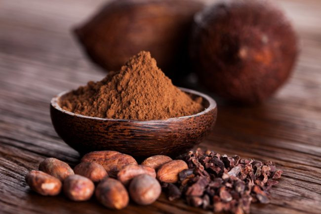 Chống trầm cảm: Bột ca cao chứa một chất gọi là phenethylamine, là chất dẫn truyền thần kinh được tìm thấy trong não giúp nâng cao tâm trạng và hoạt động như một thuốc chống trầm cảm tự nhiên.