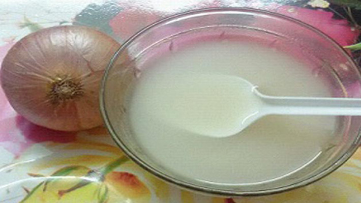 Thúc đẩy khả năng sinh sản: Các nghiên cứu cho thấy nước ép hành tây có thể làm tăng nồng độ testosteron ở nam giới. Sức khỏe “con giống” được cải thiện nhờ khả năng chống oxy hóa của loại thực phẩm này.
