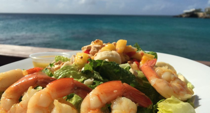 Antigua và Barbuda sở hữu những bãi biển cát trắng cùng những khu nghỉ dưỡng tuyệt vời khiến du khách siêu lòng khi tới thăm vùng biển Carribe. Ngoài cảnh đẹp say lòng người, ẩm thực Antigua và Barbuda cũng là điểm đặc biệt gây ấn tượng với du khách bởi nhiều món ngon hấp dẫn.